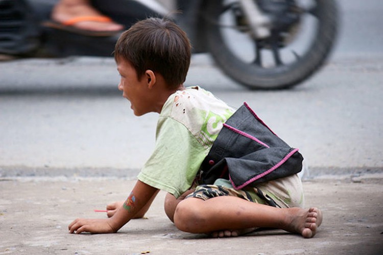 In photos: forced child beggars in Vietnam