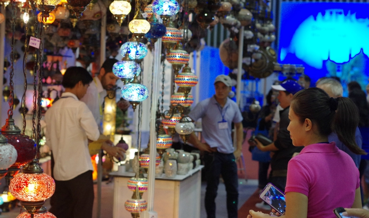 First exhibition of Turkish products kicks off in town