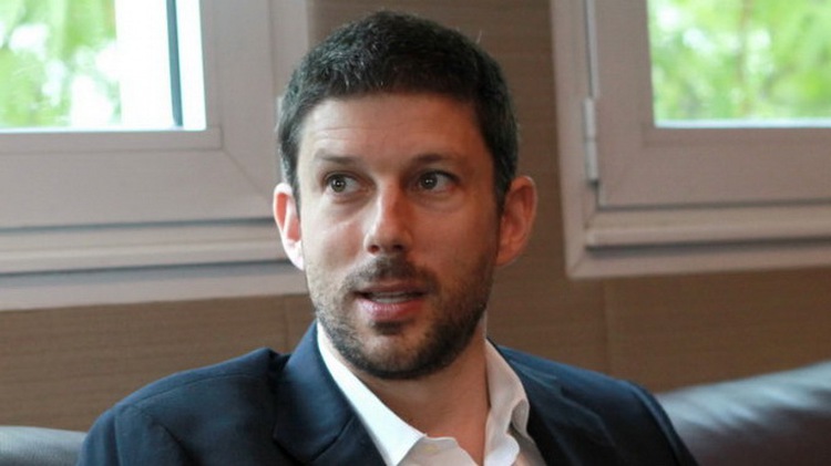 Uber executive says Vietnam operations are legitimate amid legal challenge