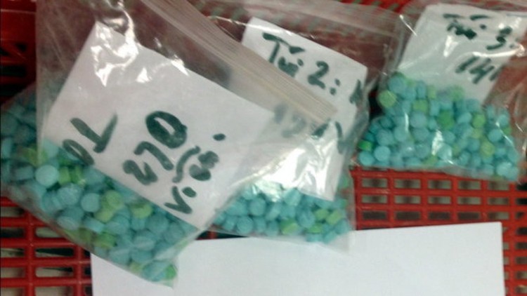 Laotian nicked for carrying heroin, 780 drug tablets into Vietnam