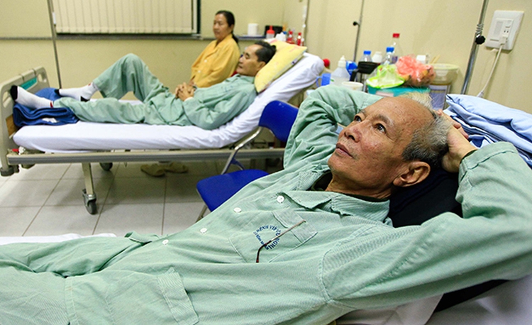 Cancer patients to pay far more as Vietnam curtails insurance