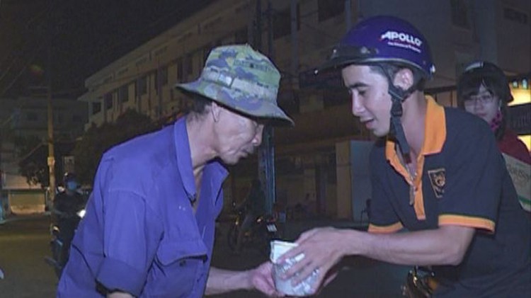 Philanthropic youth clubs proliferate in Vietnam
