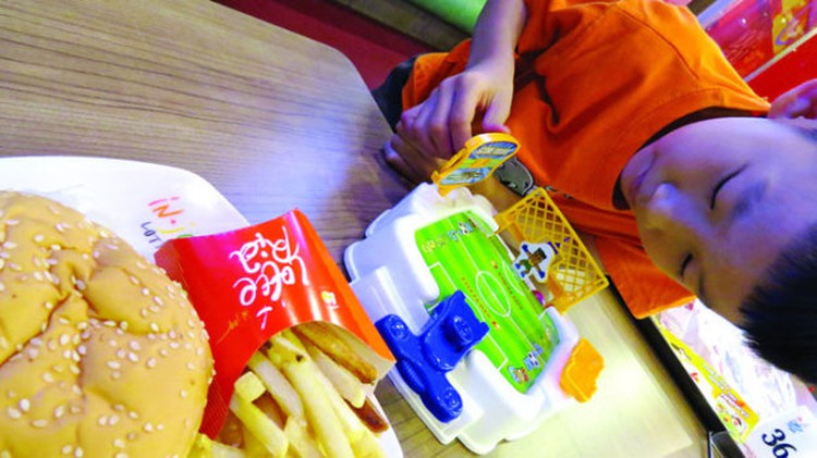 Vietnam fines Lotteria store in capital over tainted drinks