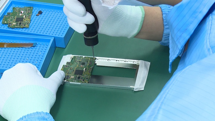 US chip maker Qualcomm to offer full support for Bkav in producing first smartphone