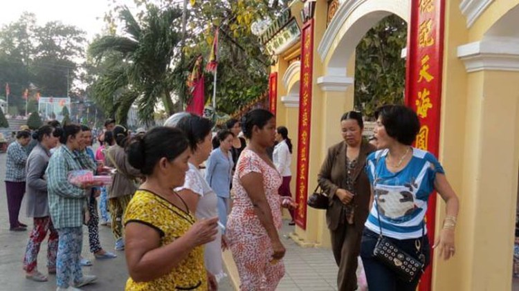 Vietnam province starts work on 81-meter tall Buddha statue on mountain