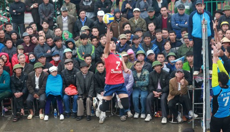 Professional Vietnamese volleyballers now prefer amateur contests thanks to prizes, training opportunities