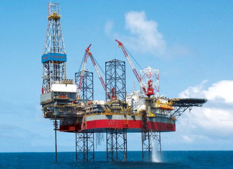 Venezuela pledges to remove obstacles Vietnam facing in joint oil projects