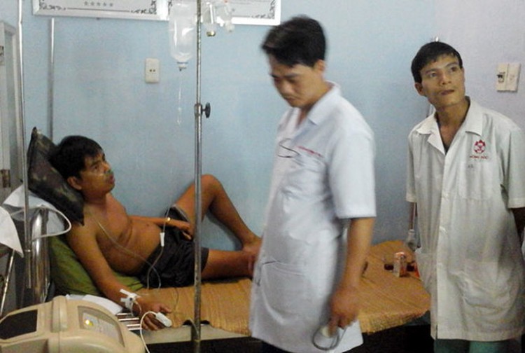The luxury of having medicine in Truong Sa (Spratly) archipelago of Vietnam