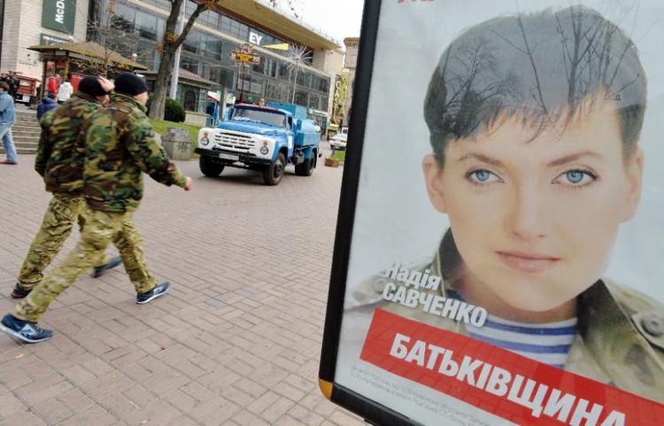 Mother of captured Ukraine pilot lobbies Germany to help free daughter