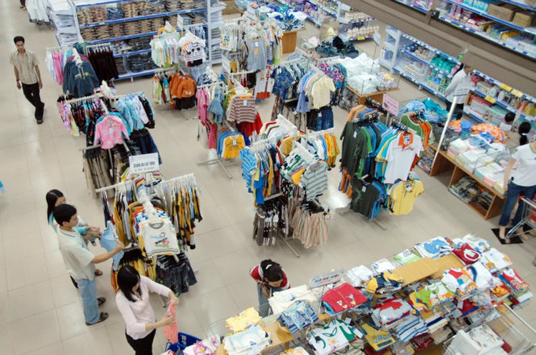 Vietnam's Vingroup says buying Vinatex's supermarket chain