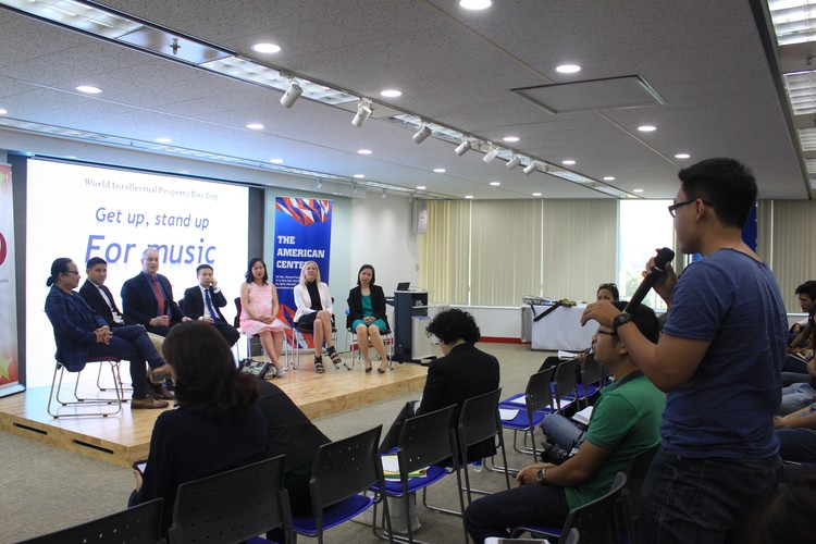 Panel discussion pinpoints problems with intellectual property rights ...