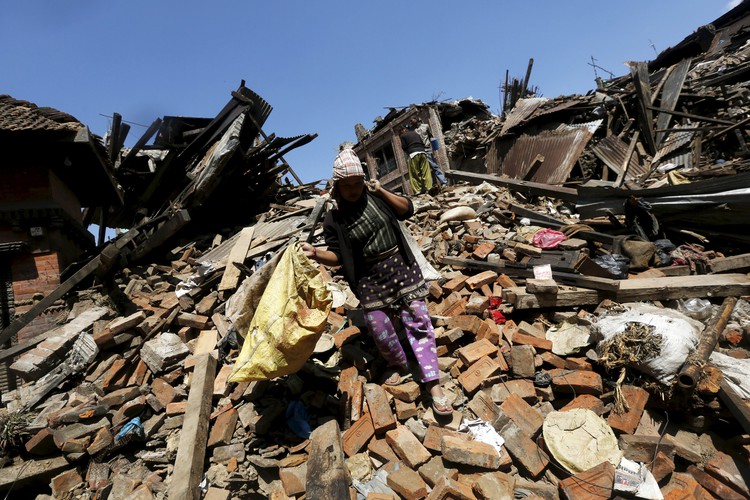 Shock turns to anger as Nepalese wait for quake assistance