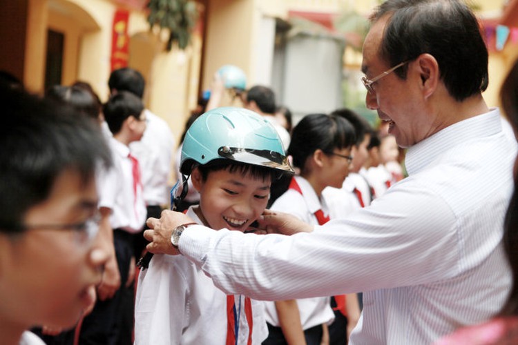Traffic accidents kill 2,000 children in Vietnam every year: official