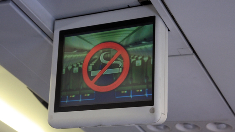 Japanese national caught smoking in Vietnam plane restroom in flight