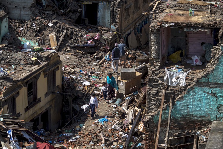 Four killed, buildings collapse in fresh Nepal earthquake