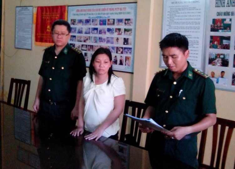 Police apprehend three for trafficking Vietnamese women to China