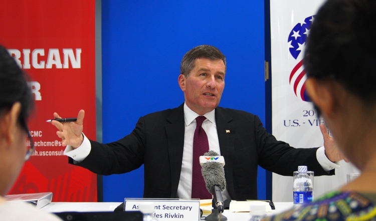 Vietnam to benefit most when TPP reached this year: US Assistant State Secretary