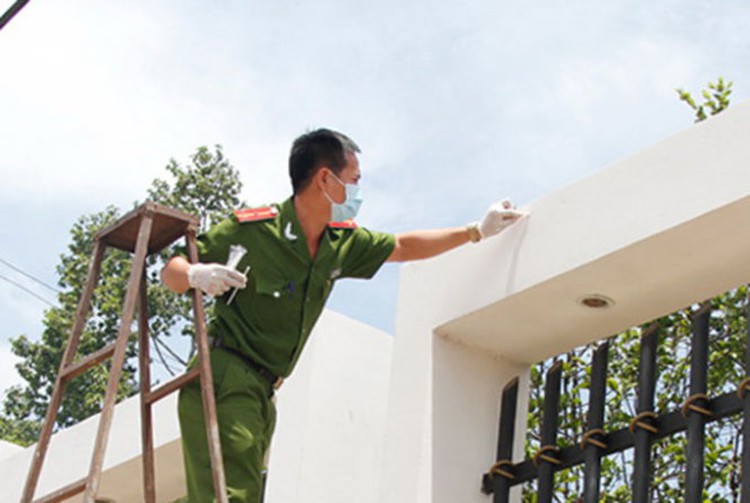 Police resort to public help in search of massacre culprits in southern Vietnam