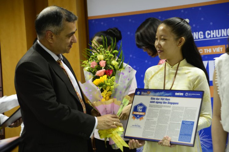 Winners announced for writing contest on expectations for Vietnam over next two decades