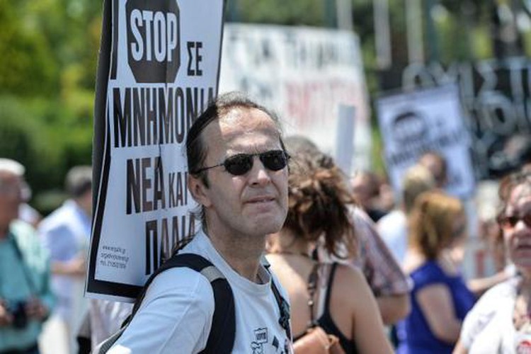Greece to vote on bailout after explosive IMF report