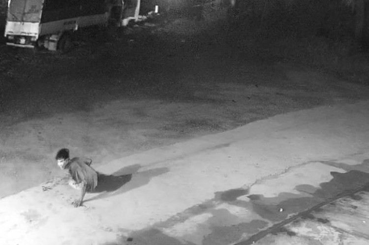 Driver robbed when sleeping in truck in southern Vietnam