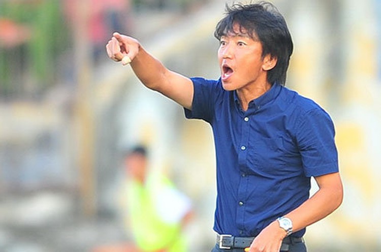 Japanese coach of Vietnam blasted for lackluster, pro-violence football
