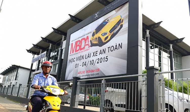 Public land, a cake illegally shared by many firms in Vietnam