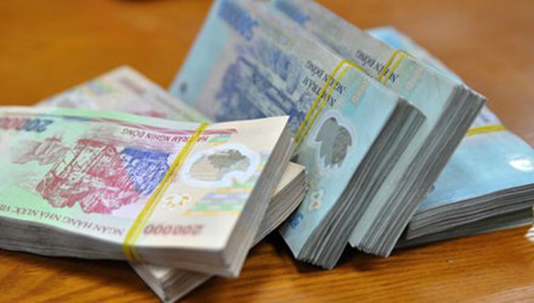 Vietnam government delays submitting wage rise plan till next year