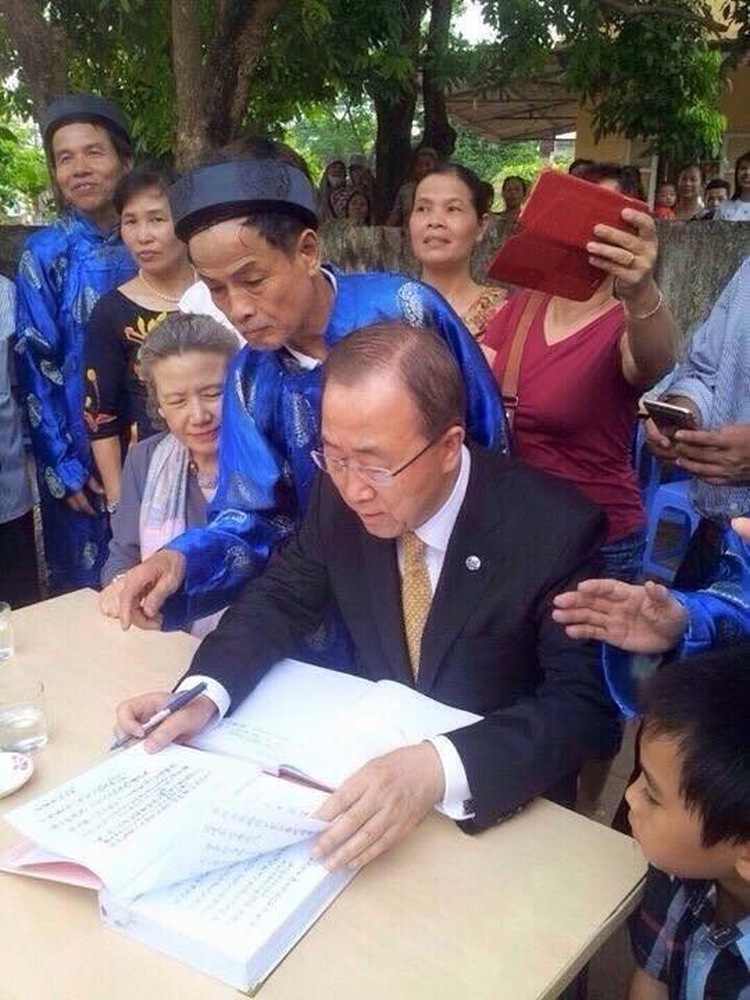 Facebook photos reveal alleged Vietnamese ancestry of UN chief