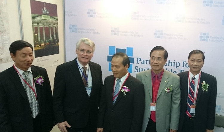 Germany introduces Partnership for Sustainable Textiles in Vietnam
