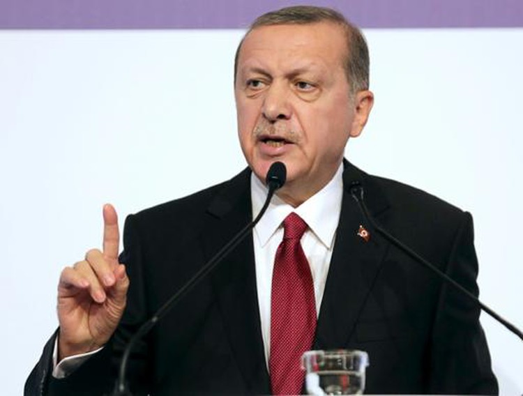 'Erdogan and his family' involved in oil trade with IS: Russian defence ministry