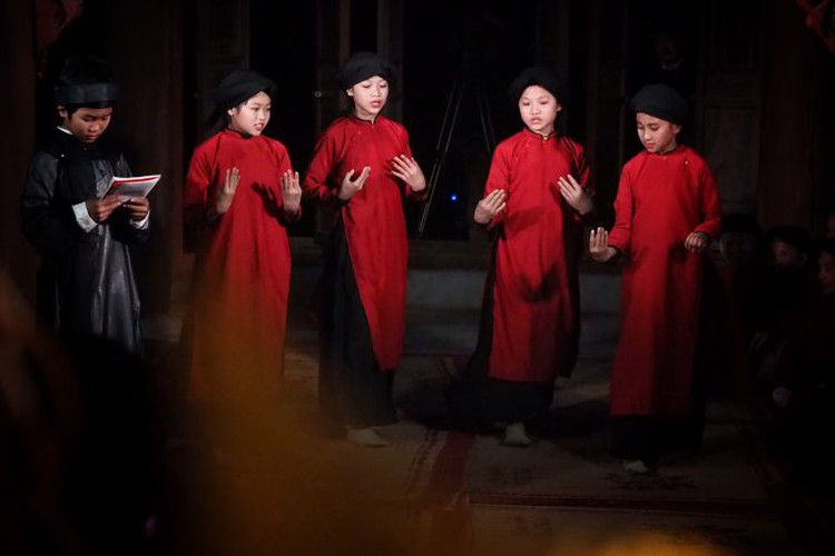 Teenage voices give new life to Vietnam's traditional Xoan singing heritage
