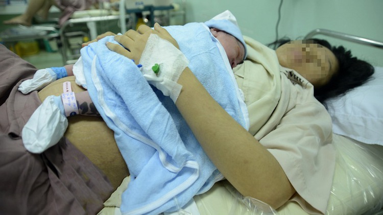 Hospitals in Vietnam tighten procedures following baby swap case