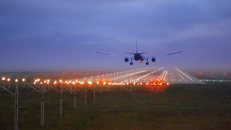 Foggy weather causes flight delay, diversion in Vietnam
