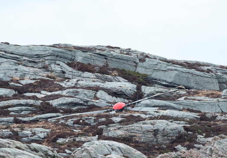Oil rig helicopter crashes off Norway coast, 13 presumed dead