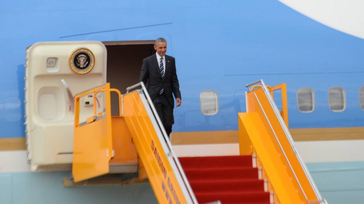 Obama begins visiting Ho Chi Minh City