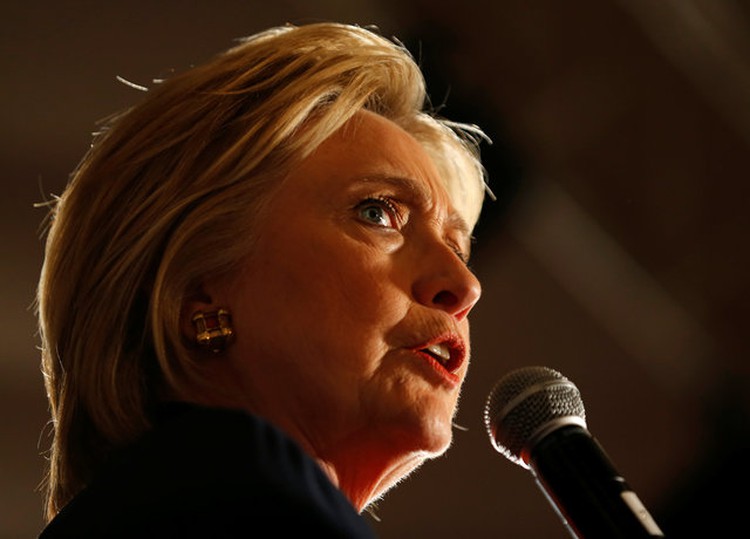 Clinton attacks Trump's foreign policy as a threat to U.S. safety
