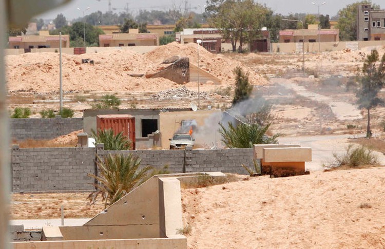 US-led strikes pound Islamic State in Iraq, kill 250 fighters