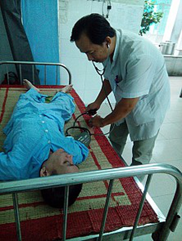 Blood donors help save lives in central Vietnam