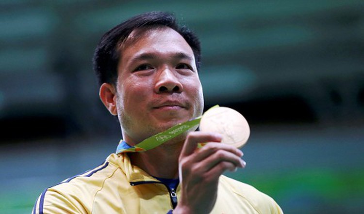 Shooter Hoang Xuan Vinh, Vietnam’s first Olympic gold medalist, is actually short-sighted