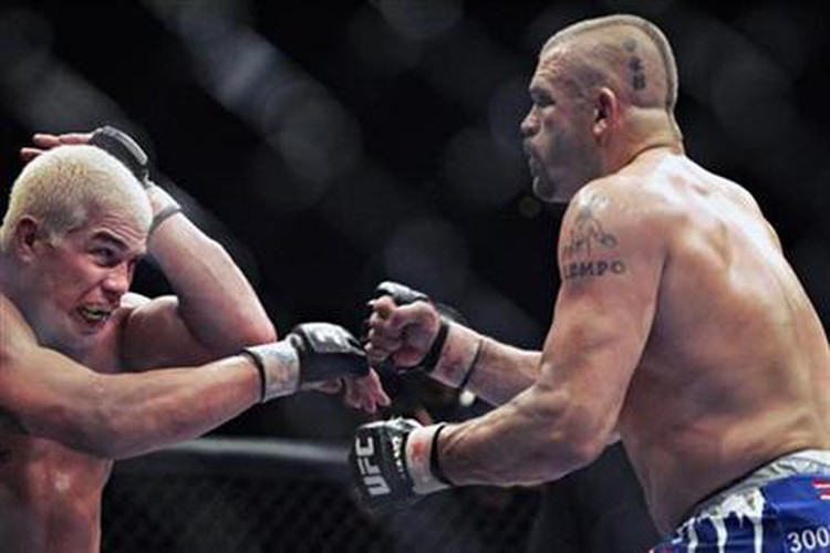 Former champion Chuck Liddell on MMA promotion tour in Vietnam