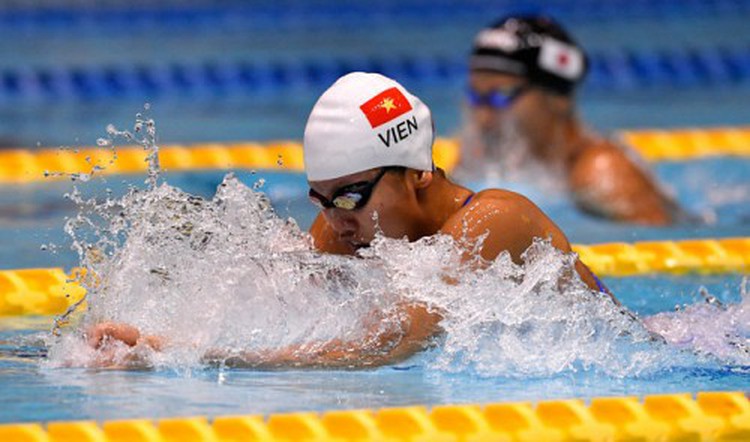 Vietnam’s top swimmer completes Asian championship as country’s sole medalist