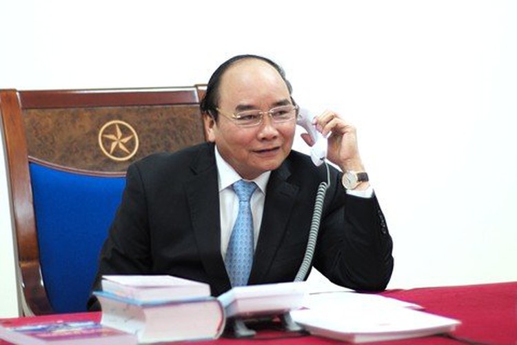 Vietnam premier holds phone call with Donald Trump