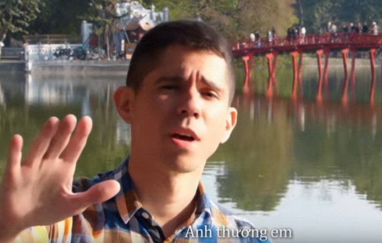 Meet the foreigners who love singing in Vietnamese