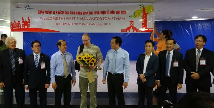 Vietnam welcomes first e-visa visitor
