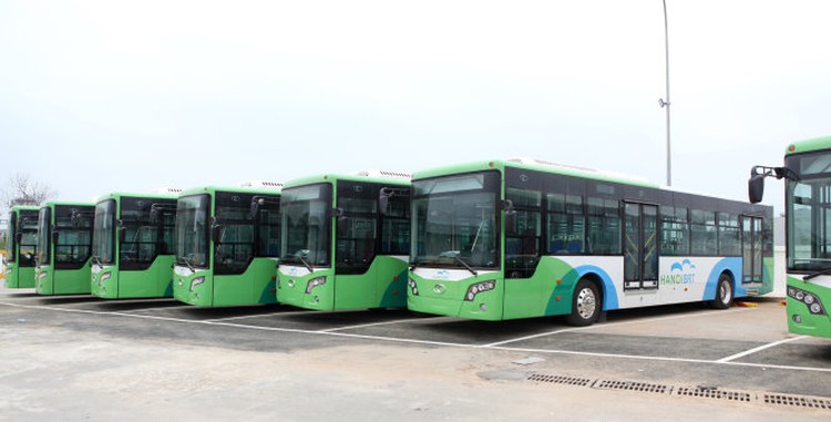 Hanoi justifies reports of expensive-as-gold rapid buses