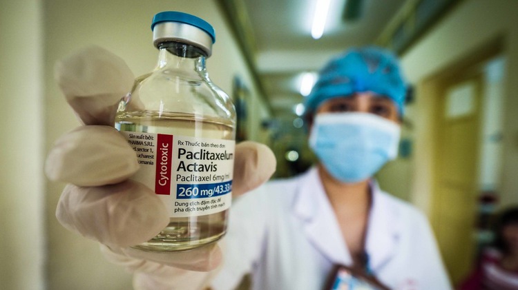 Vietnam determined to lower prices on brand name drugs