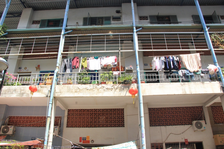 How to cool down your house in scorching Saigon without aircon?