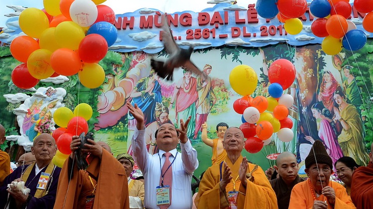 Vietnamese Buddhists join world in observance of Vesak Day