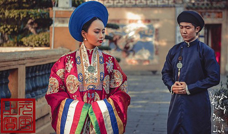 Vietnamese youths bring royal costume back to life